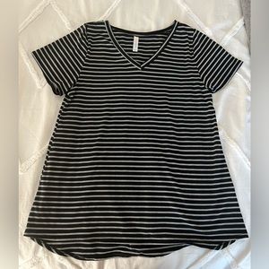 Lularoe XL Classic T